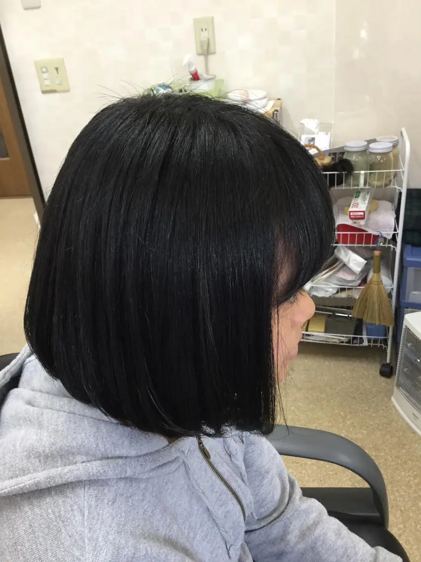 ミディアム ボブ 石塚 浩のヘアスタイル