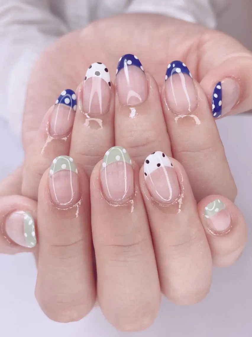ネイル アートネイル オーロラネイル 桜ネイル クリアネイル フレンチネイル Nail Salon ertiのネイルデザイン