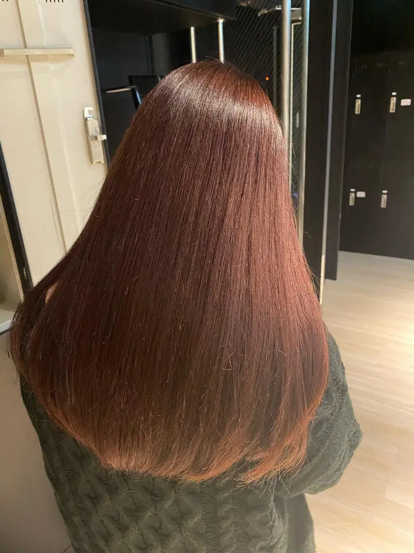 ロング カラー ブリーチ ブラウンカラー ブリーチなしカラー ピンクカラー ピンクブラウン オタクギャル美容師 💫三小田 千容のヘアスタイル