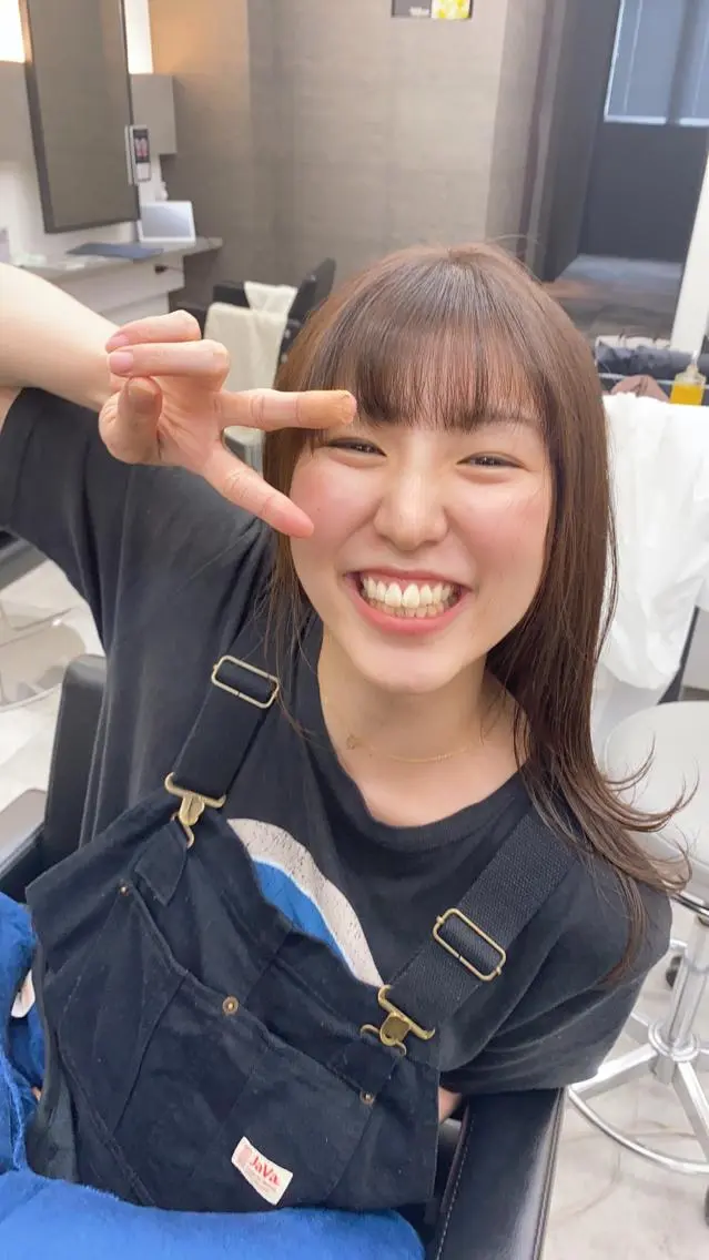 セミロング カラー パーマ ヘアアレンジ メンズ キッズ ネイル マツエク・マツパ メンズブリーチ メンズハイトーン 学生(メンズ向け) ブリーチ ブラウンカラー 韓国🇰🇷レイヤー カットオリーブカラーのヘアスタイル