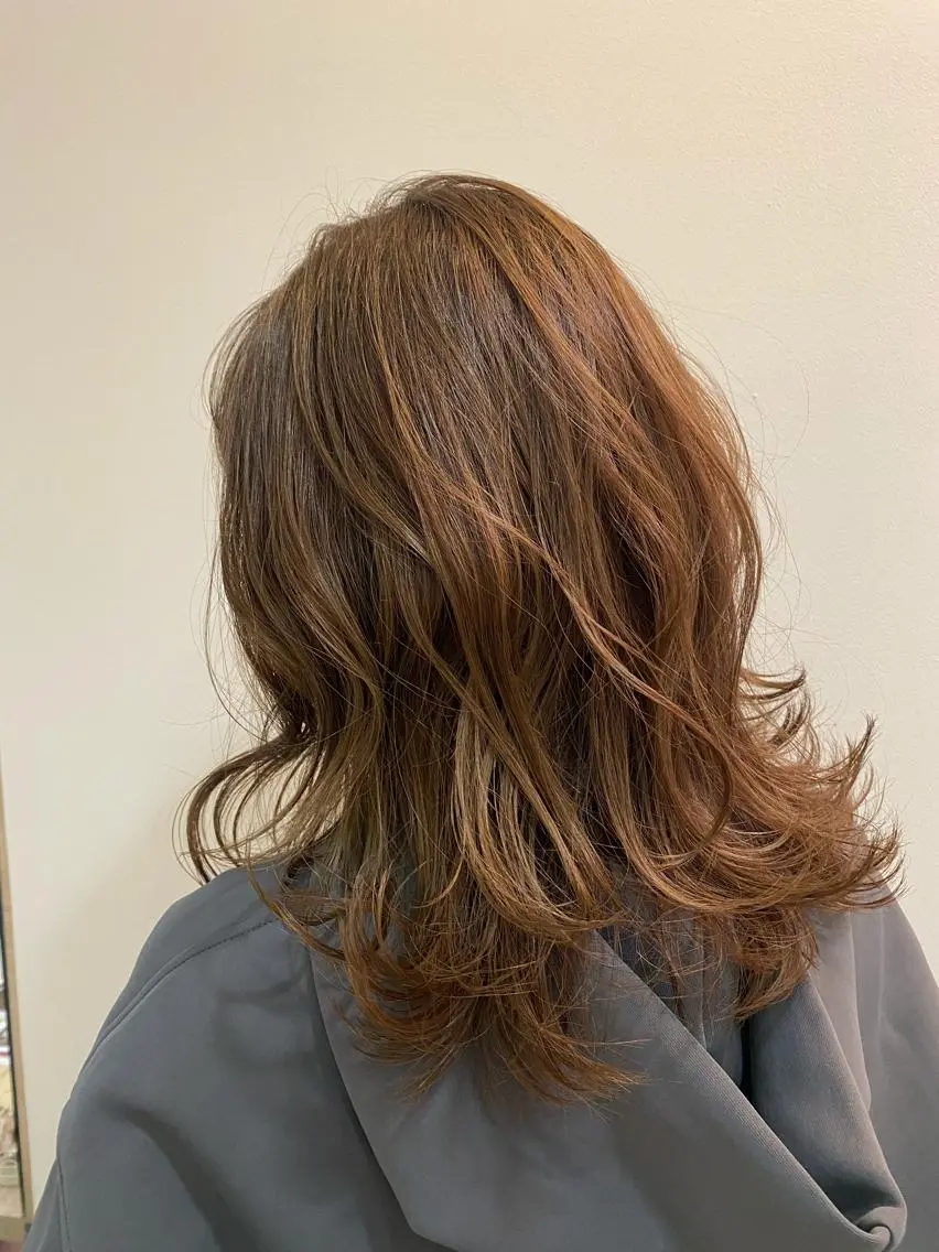 セミロング & kuのヘアスタイル