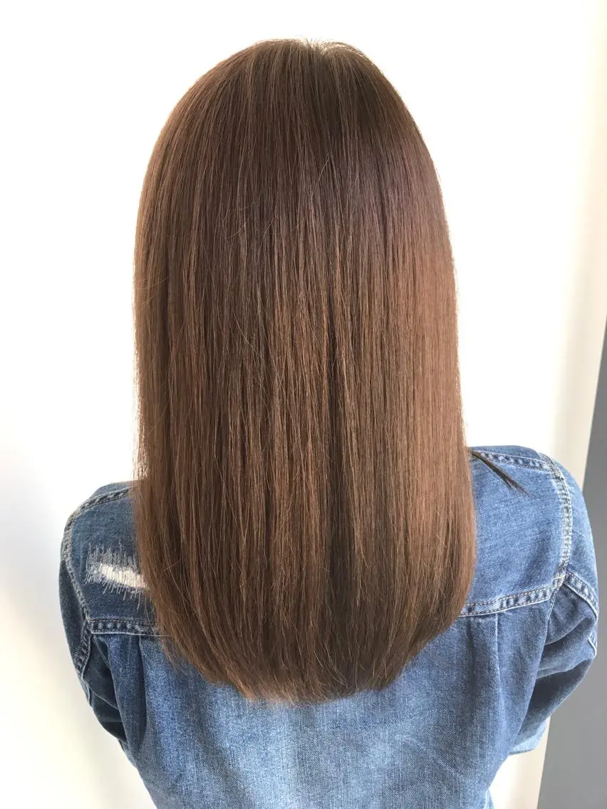 ミディアム カラー ベージュカラー ミルクティーベージュ カット講師 久保匠のヘアスタイル