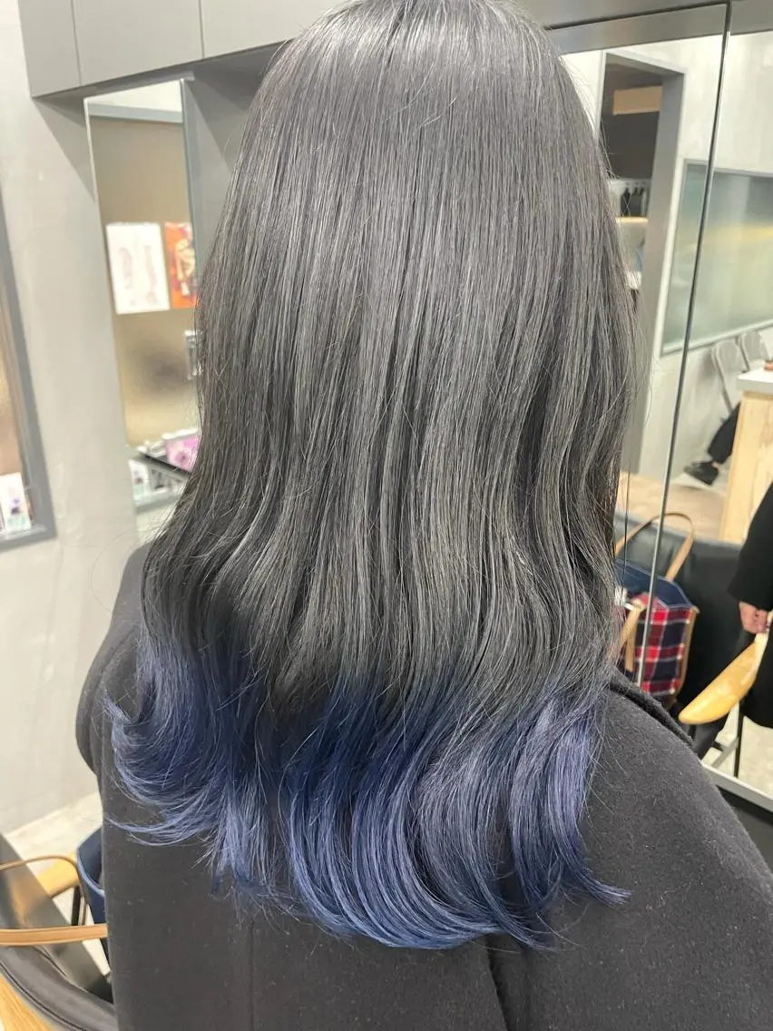 セミロング カラー ブリーチ ケアブリーチ ダブルカラー インナーカラー 推し ブリーチ  髪質改善のヘアスタイル