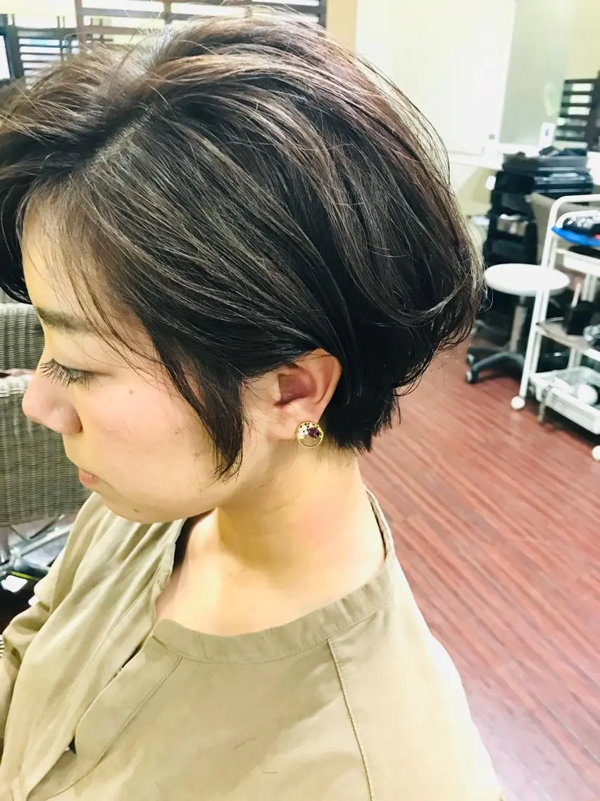 ショート カラー カット ヘアカラー トリートメント ママ美容師 ＊ヒマワリのヘアスタイル