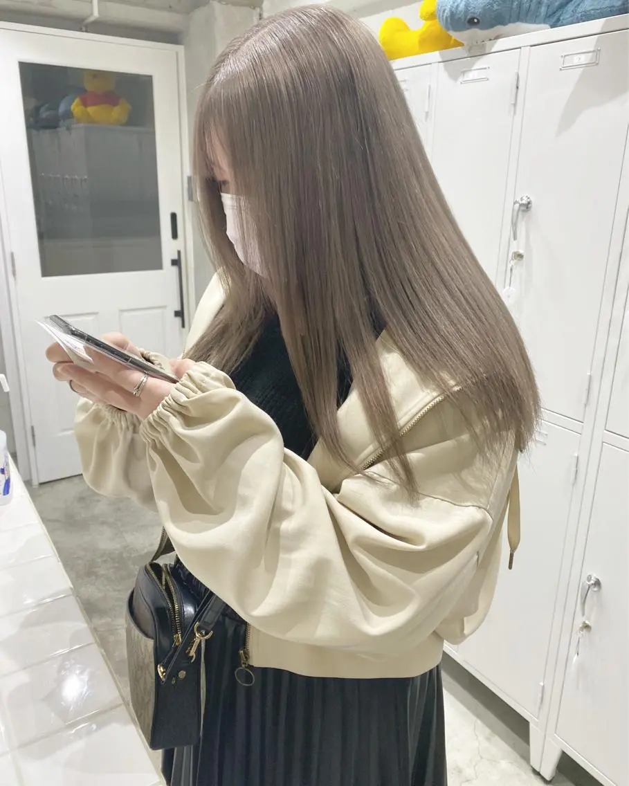 ロング カラー ヘアアレンジ 切りっぱなしボブ アッシュ アッシュグレー ベージュカラー 黒髪 ササキカズマ〻透明感 〻色落ち〻赤み消しのヘアスタイル