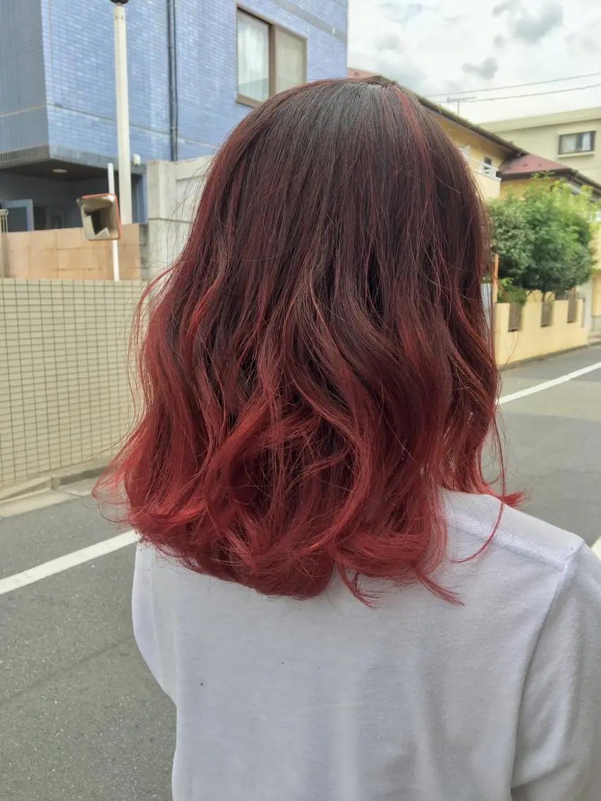 セミロング カラー 鷺谷 玲奈のヘアスタイル