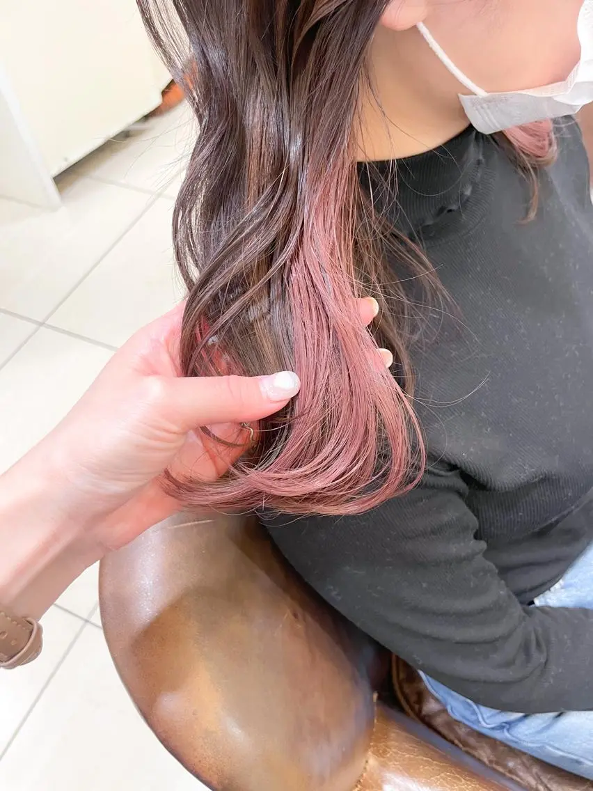 ミディアム カラー インナーカラー ピンクカラー ヘアカラー ✨カラー支持No.1 🧸ワキ カナコ🧸のヘアスタイル