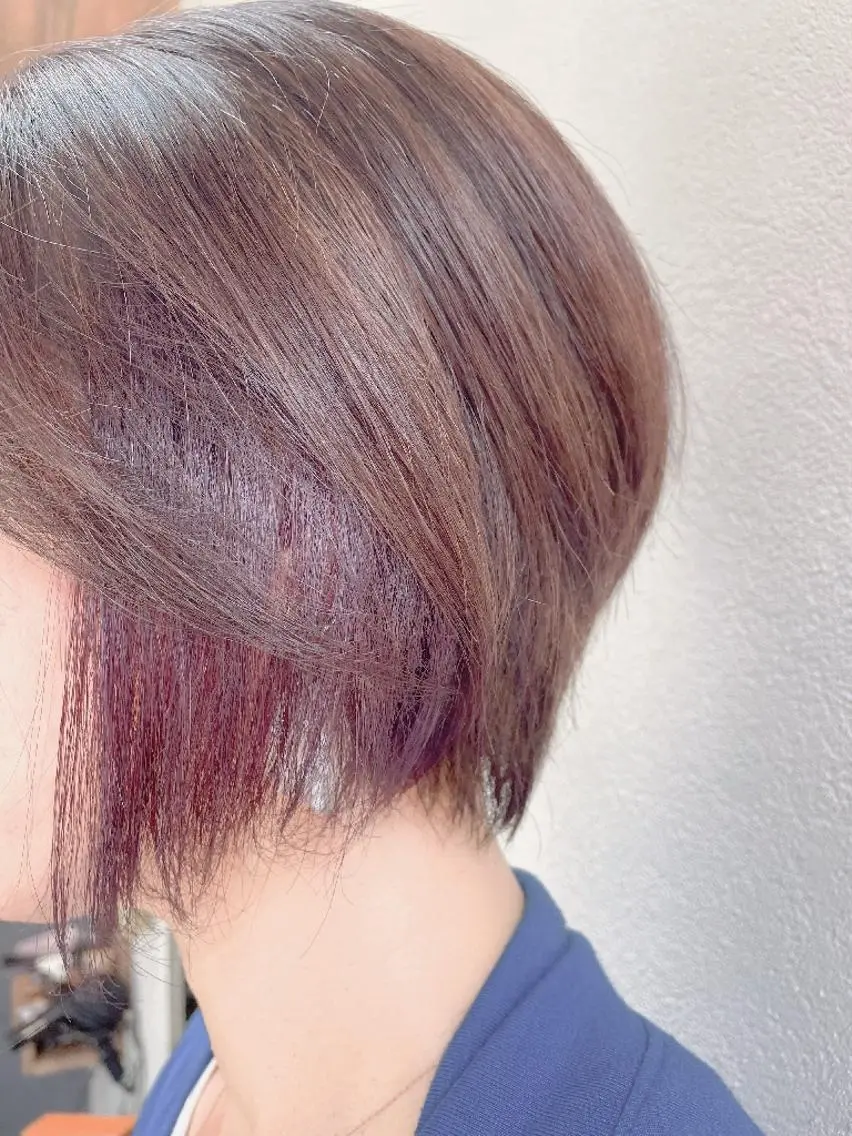 カラー ショート charme 木澤のヘアスタイル