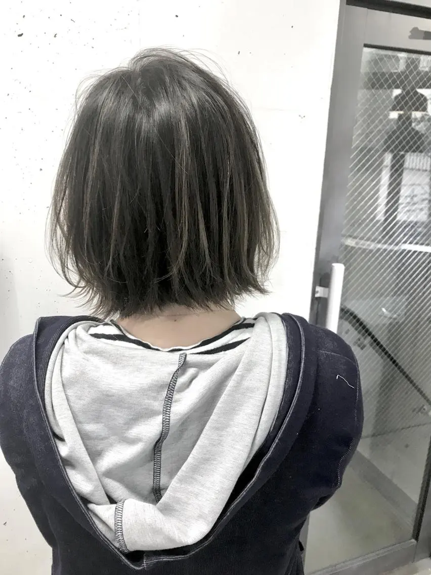 ショート カラー ハイライトカラー 伸ばしかけ ハイライト ショートヘア カット lok[ロク] 高田馬場のヘアスタイル