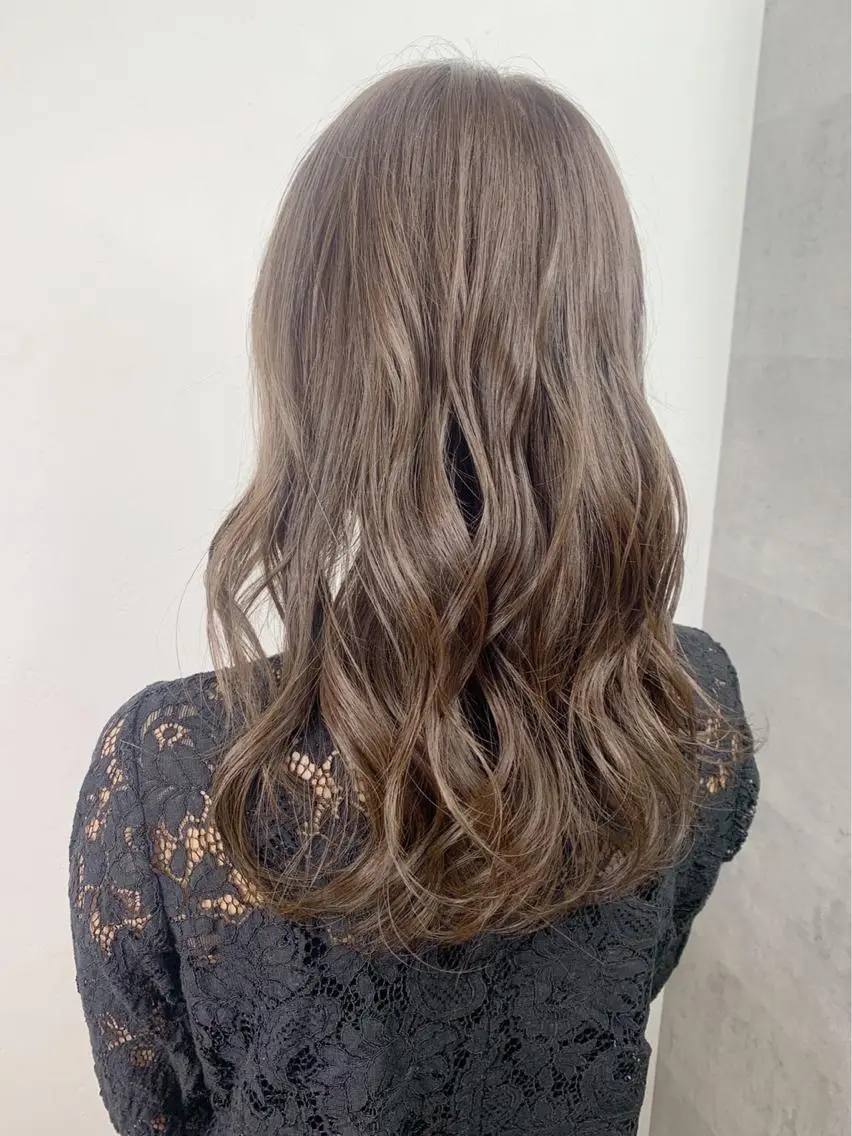 ロング パーマ カット ヘアカラー トリートメント _WHITE上本町 代表のヘアスタイル