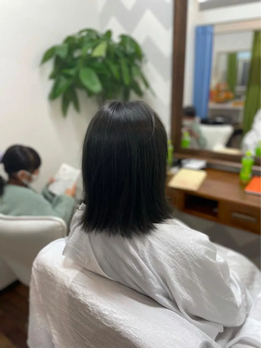 ミディアム Bibide- Babide艶髪のヘアスタイル