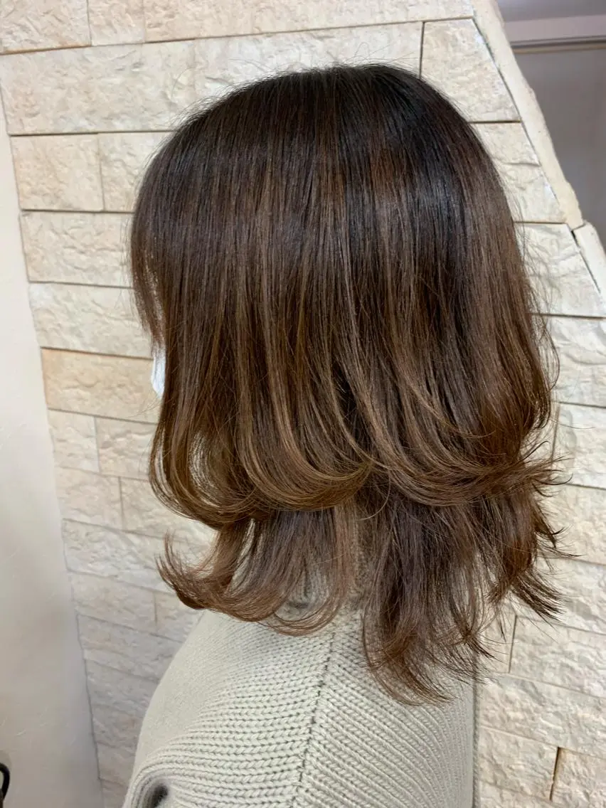 ミディアム カラー レイヤーカット ウルフカット カット ヘアカラー 田中 拓夢のヘアスタイル