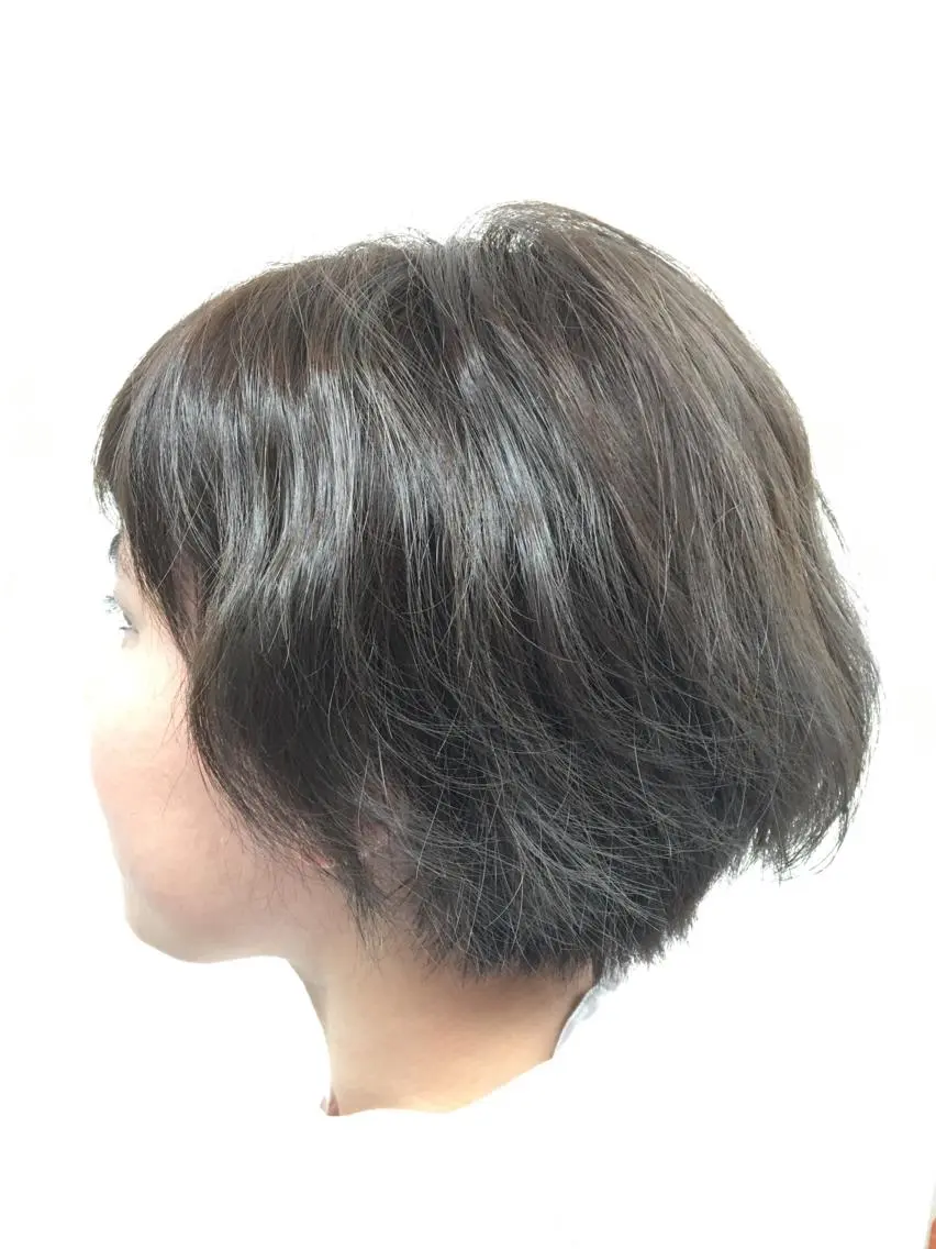 ショート カラー アッシュ ハイライトカラー ハイライト c& ちはるのヘアスタイル