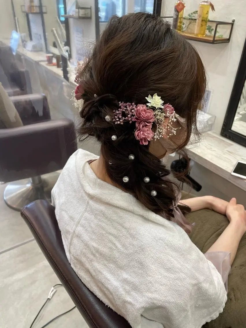 ミディアム 津田 あかねのヘアスタイル