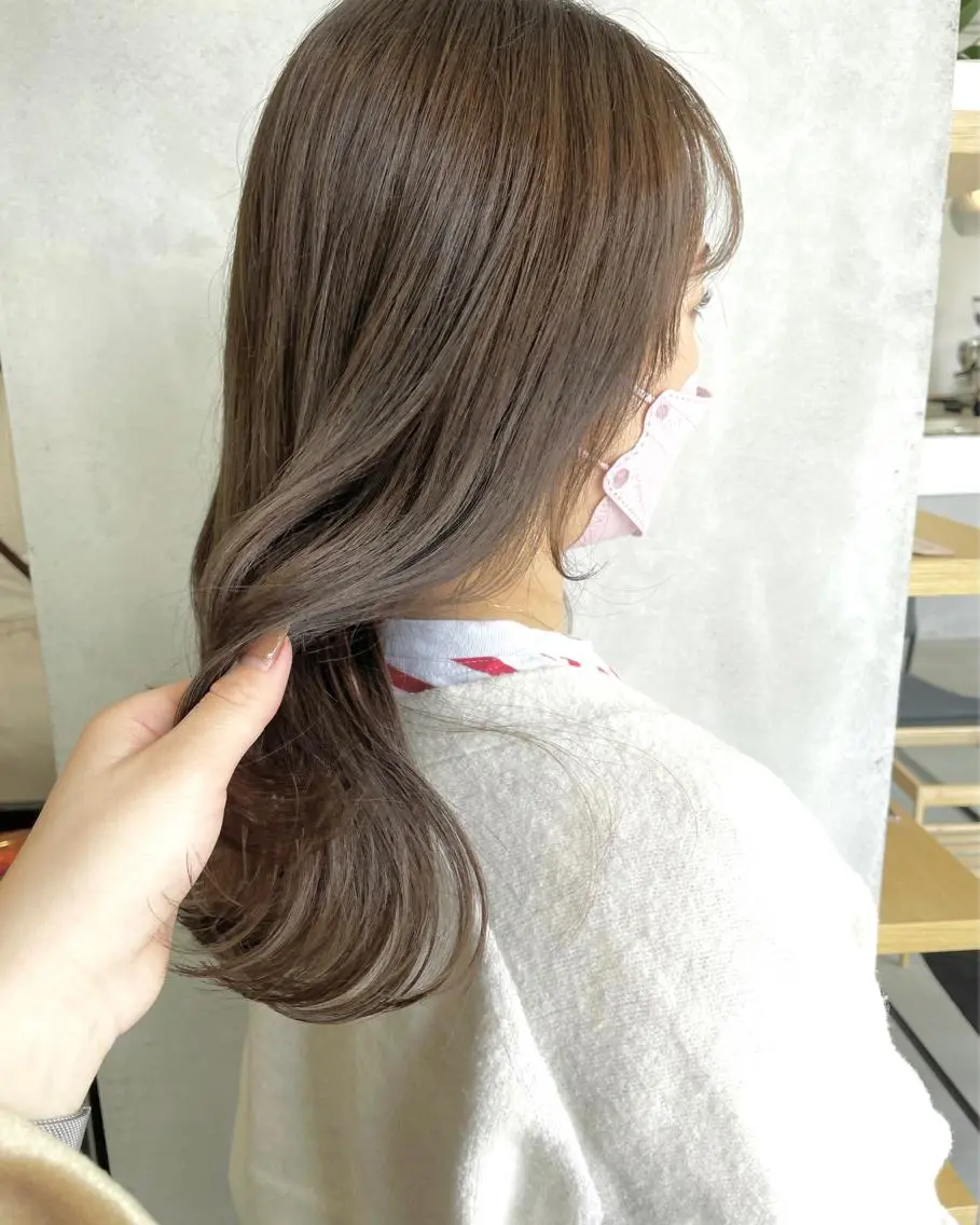 セミロング カラー mareka/顔周り /透明感カラー🤍のヘアスタイル