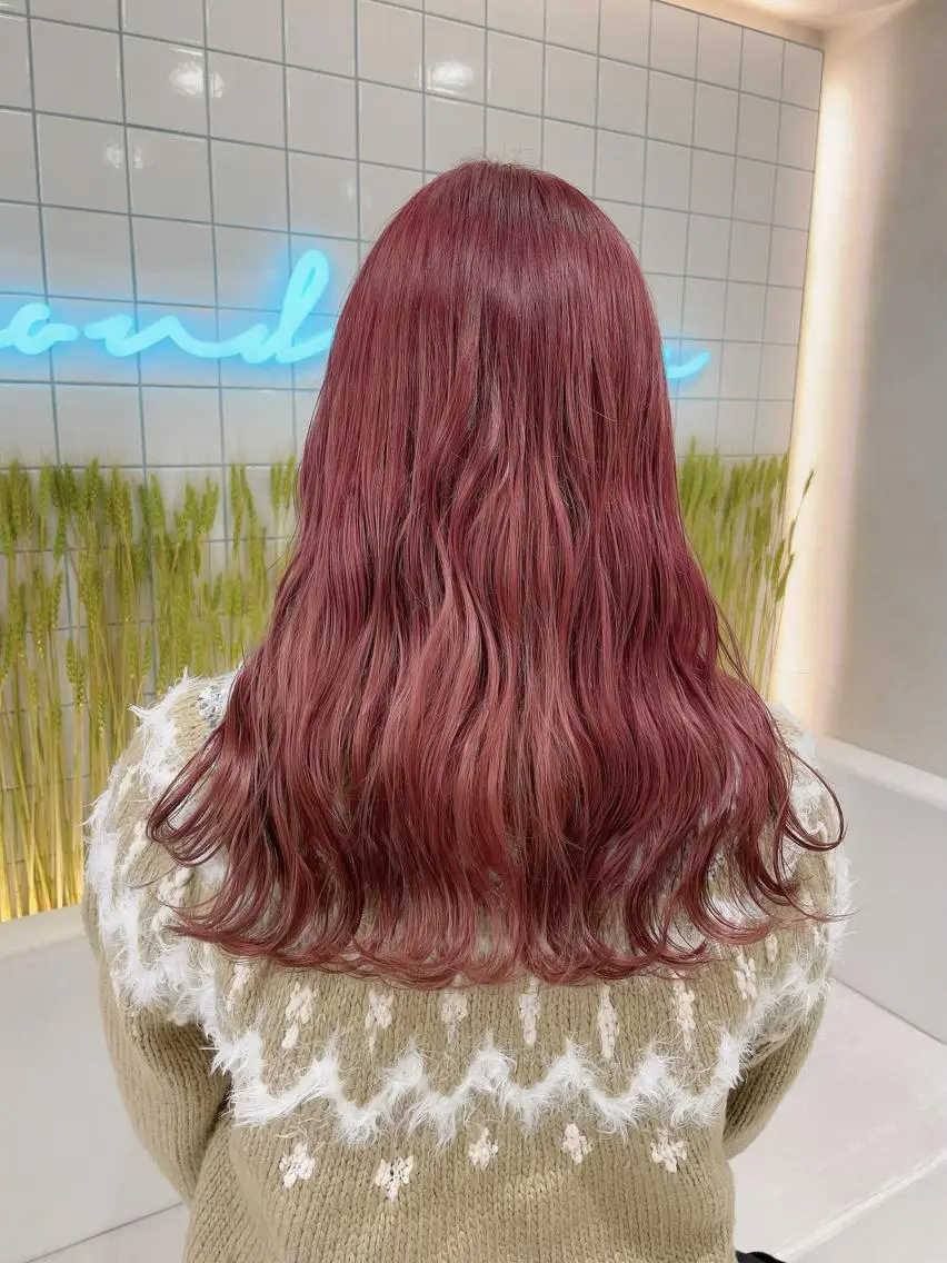セミロング ヘアカラー トリートメント 透明感オリーブ🫒/ ブリーチなしWカラーのヘアスタイル