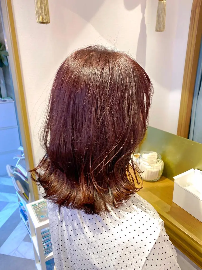 ミディアム カット ヘアカラー トリートメント レイヤーカット /透明感カラー西田のヘアスタイル