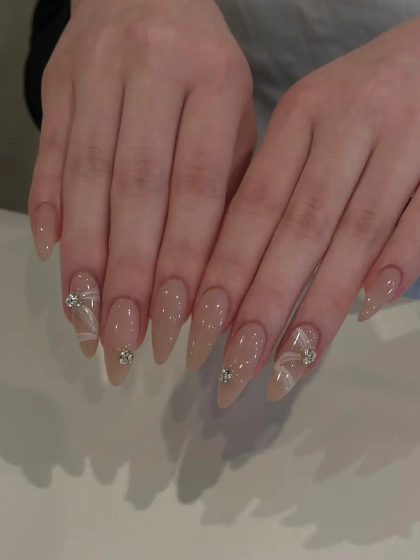 ネイル ハンドネイル Luna Nailsのネイルデザイン