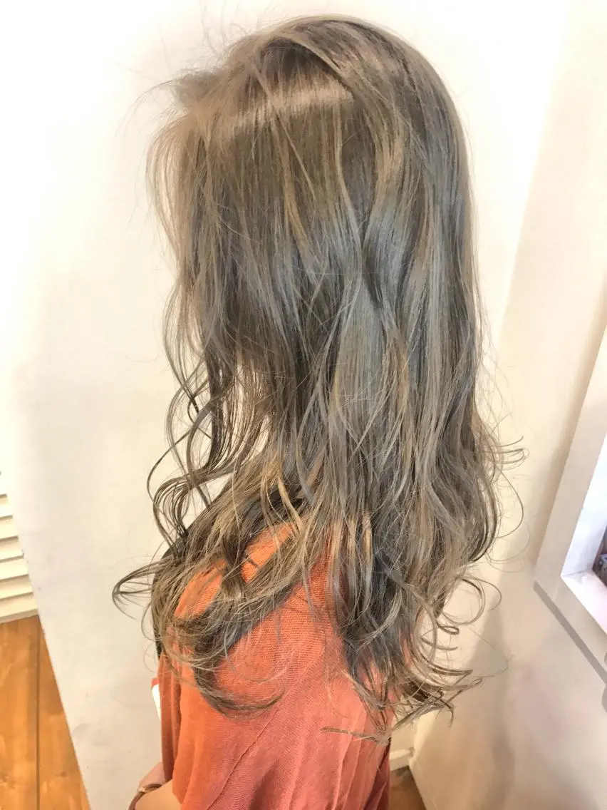 ロング カラー TAKAHASHI LEAPSのヘアスタイル