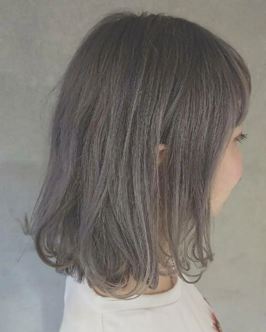 ミディアム カラー アッシュ アッシュグレー ブリーチ オレンジ coii コイ【原宿/表参道】のヘアスタイル