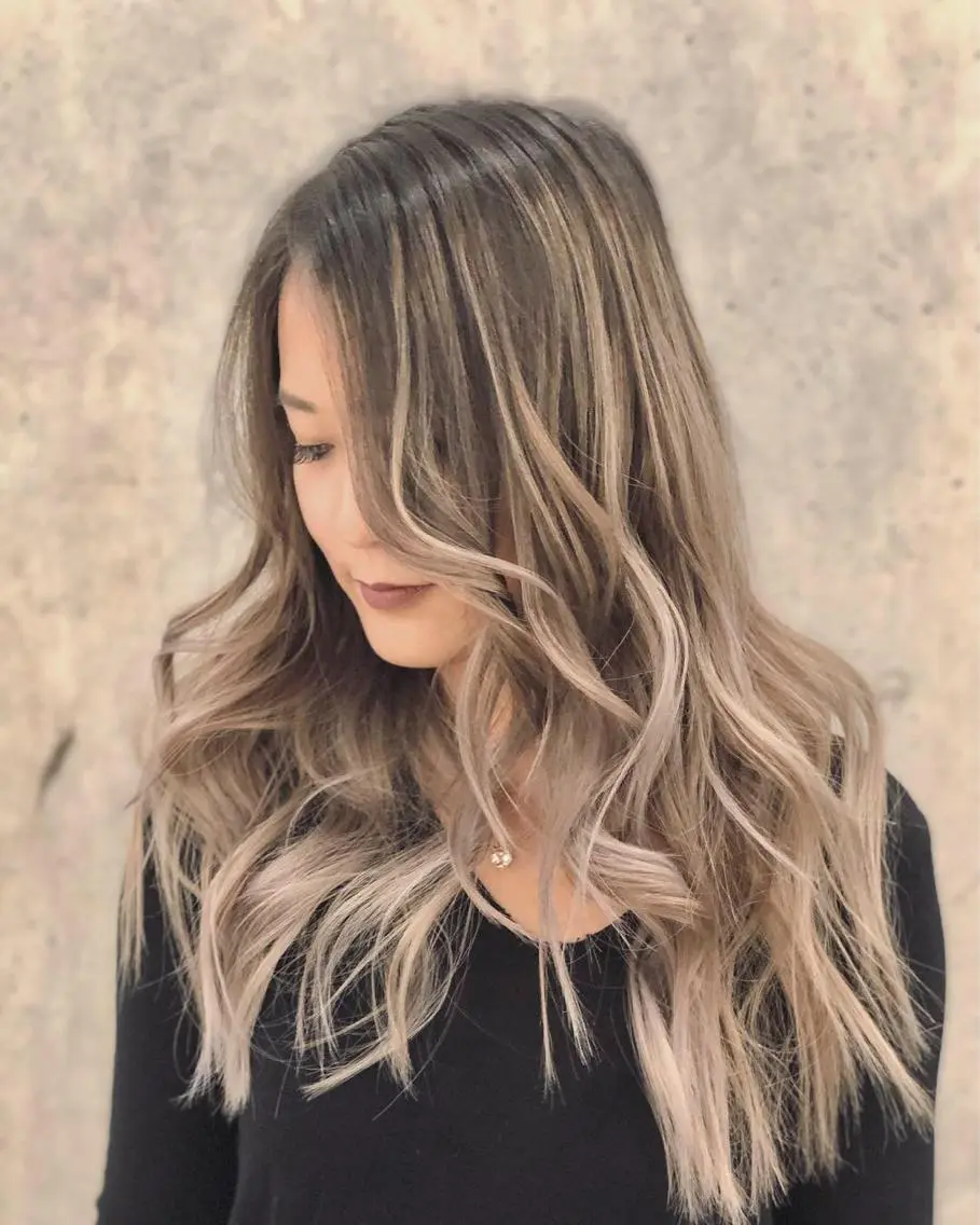 ロング カラー バレイヤージュ ベージュカラー ブリーチ 透明感カラー ダブルカラー ハイトーン×髪質改善 KENTAのヘアスタイル