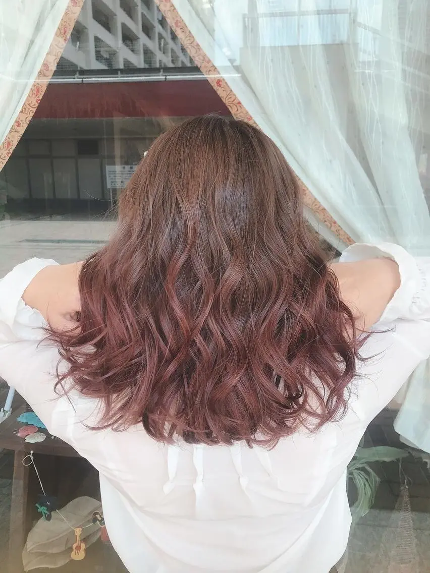 ミディアム カラー THE2ND 大竹 瞳のヘアスタイル