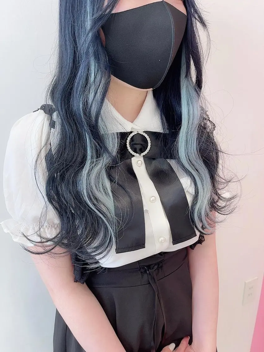 ロング カラー ブルーカラー エクステ エクステ インナーエクステ渋谷 🦋KAJIのヘアスタイル