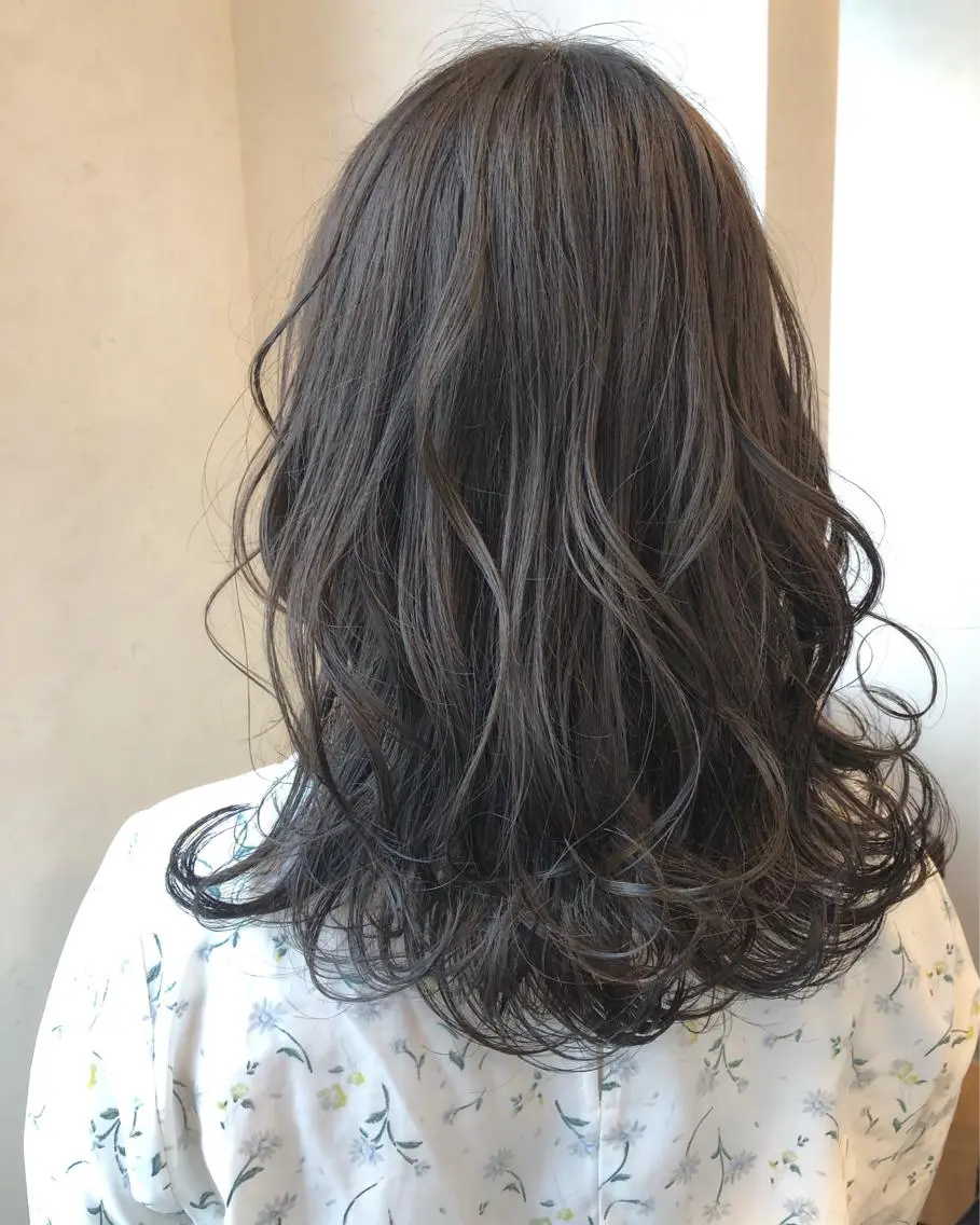 ミディアム カラー TOWA 野村　コウダイのヘアスタイル