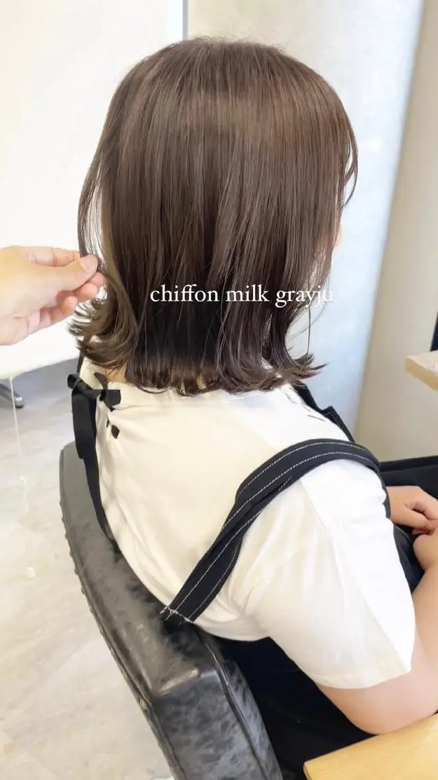 ミディアム カラー カット ヘアカラー misaki🎀 まろみ透け感カラーのヘアスタイル