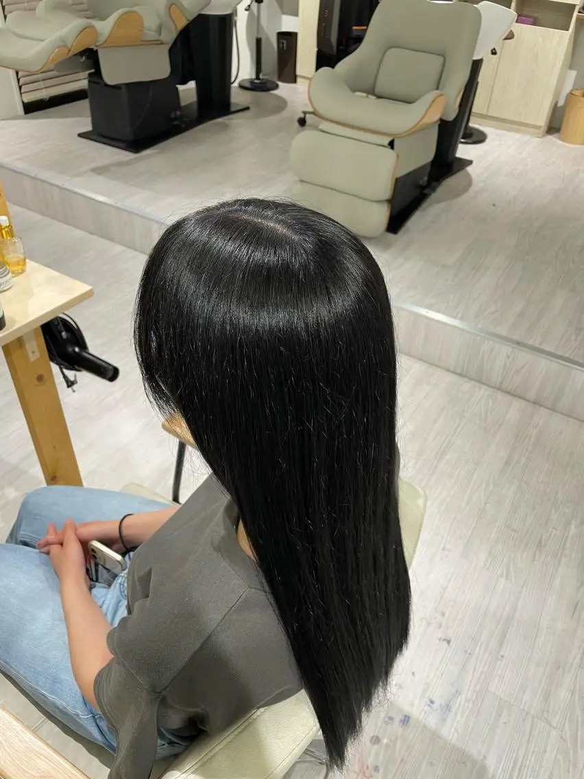 カラー 黒髪 ブルーカラー ブルーブラック トリートメント 透明感🫧ナチュラル 🍀りんたろうのヘアスタイル