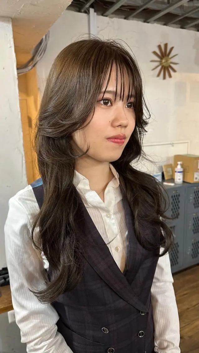 ロング カラー 切りっぱなしボブ ショートボブ バレイヤージュ ベージュカラー 黒髪 カット ヘアカラー トリートメント 韓国レイヤー柔らかい 地毛風縮毛矯正／マツのヘアスタイル