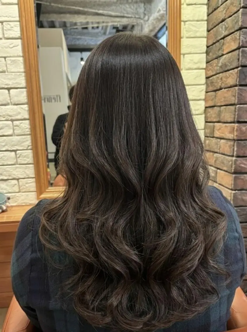 ロング レイヤーカット トリートメント カット パーマ トリートメント ヘッドスパ flencia 丸 和博|カットのヘアスタイル