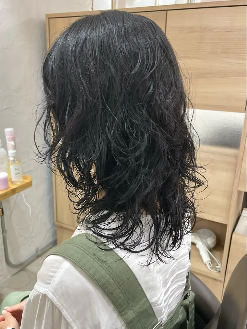ミディアム パーマ 髪質改善 縮毛矯正/ レイヤー/銀座/本木のヘアスタイル