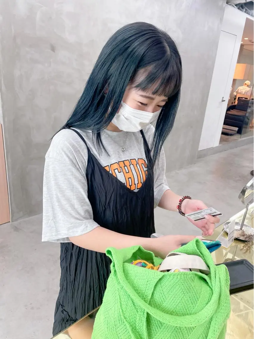 ロング カラー レイヤーカット 🪩yurikaのヘアスタイル