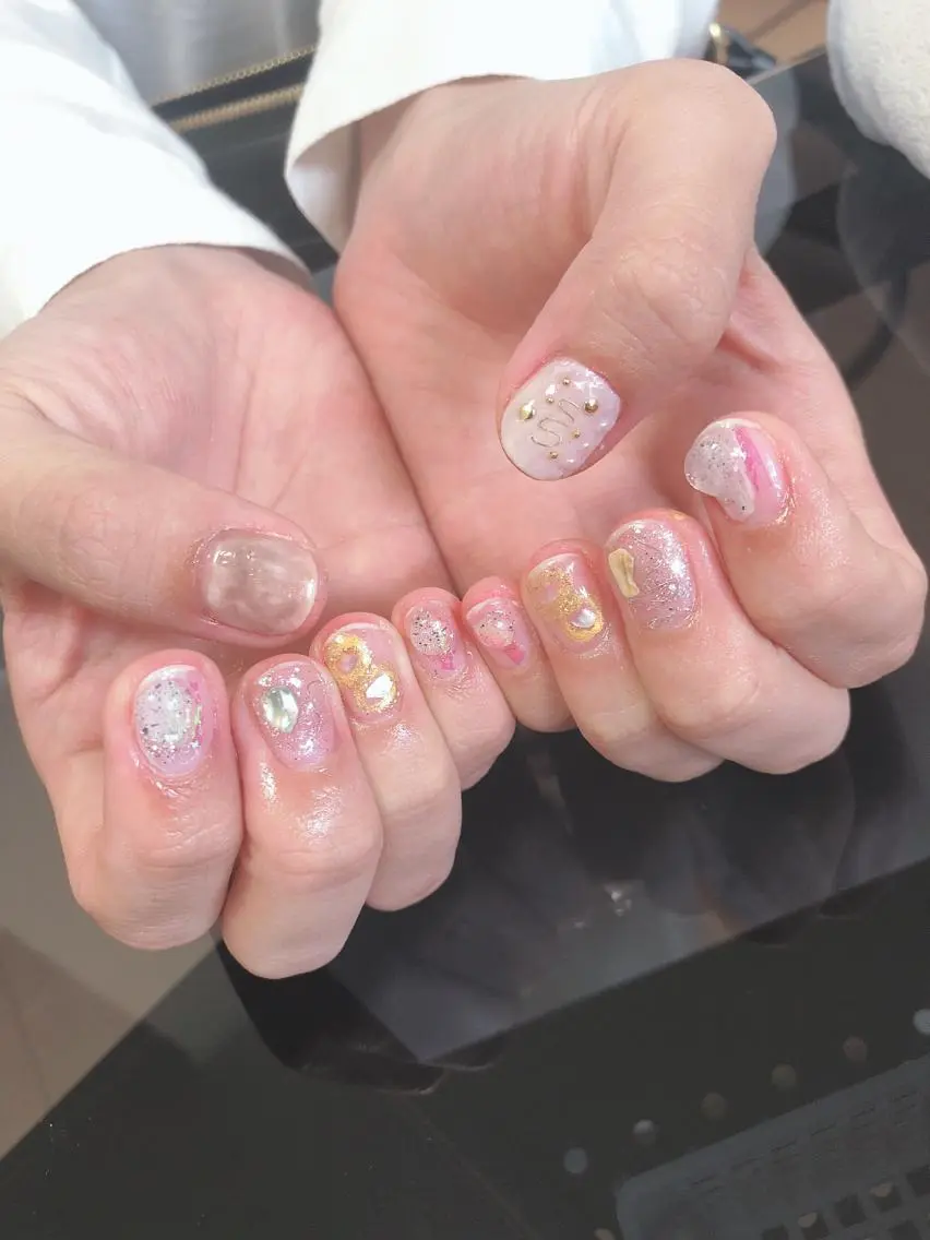ネイル ハンドネイル 荒井 海輝のネイルデザイン
