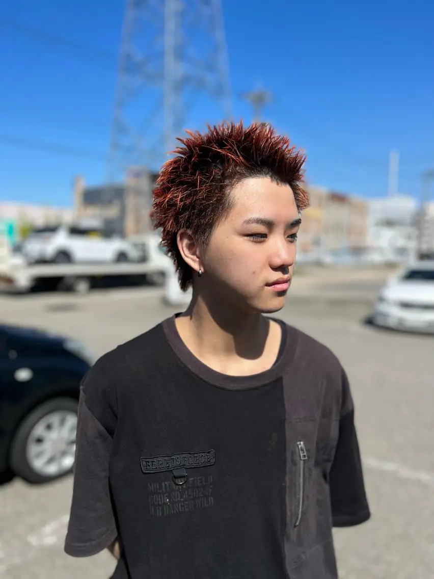 ショート カラー 多河 遥のヘアスタイル
