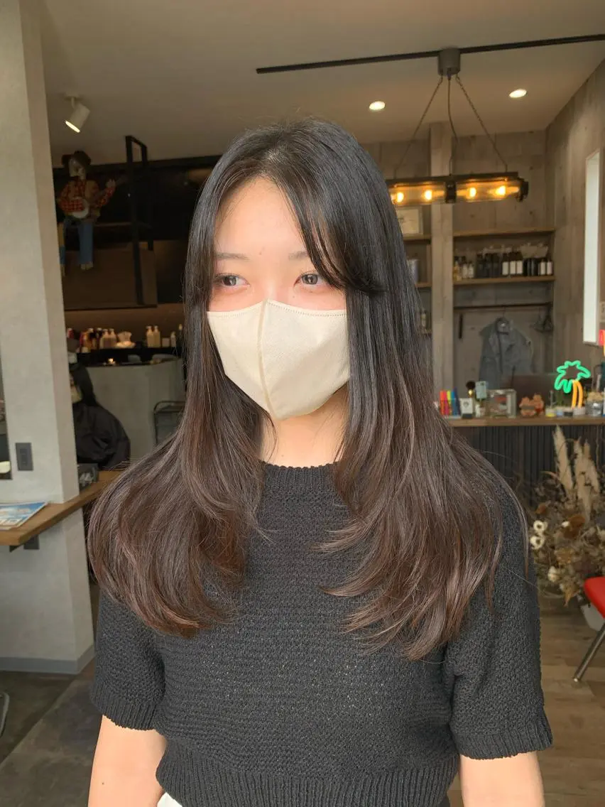 セミロング レイヤーカット yoshihara yuukiのヘアスタイル