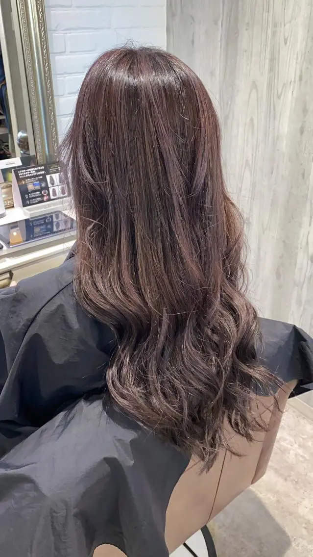 ロング カラー ハイライトカラー ラベンダーカラー ハイライト ロング Renatus店長 金子裕美のヘアスタイル