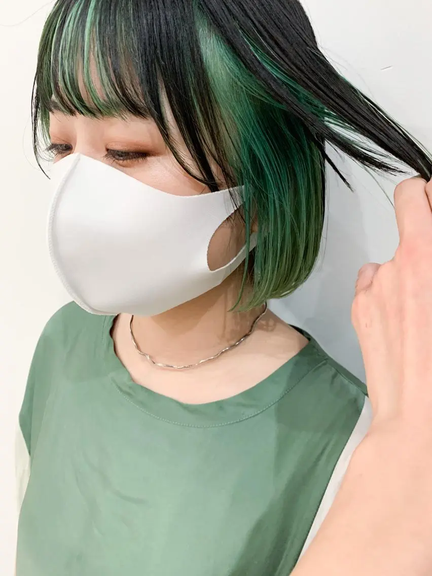 ショート 💜ショート💜 ウルフ、ボブ二色亜美のヘアスタイル
