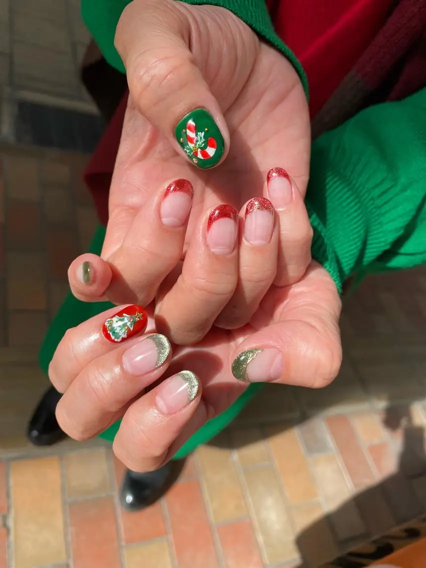 ネイル 冬ネイル クリスマス ハンドネイル nailsalon ∞ ﾐｶﾅﾙ ∞のネイルデザイン