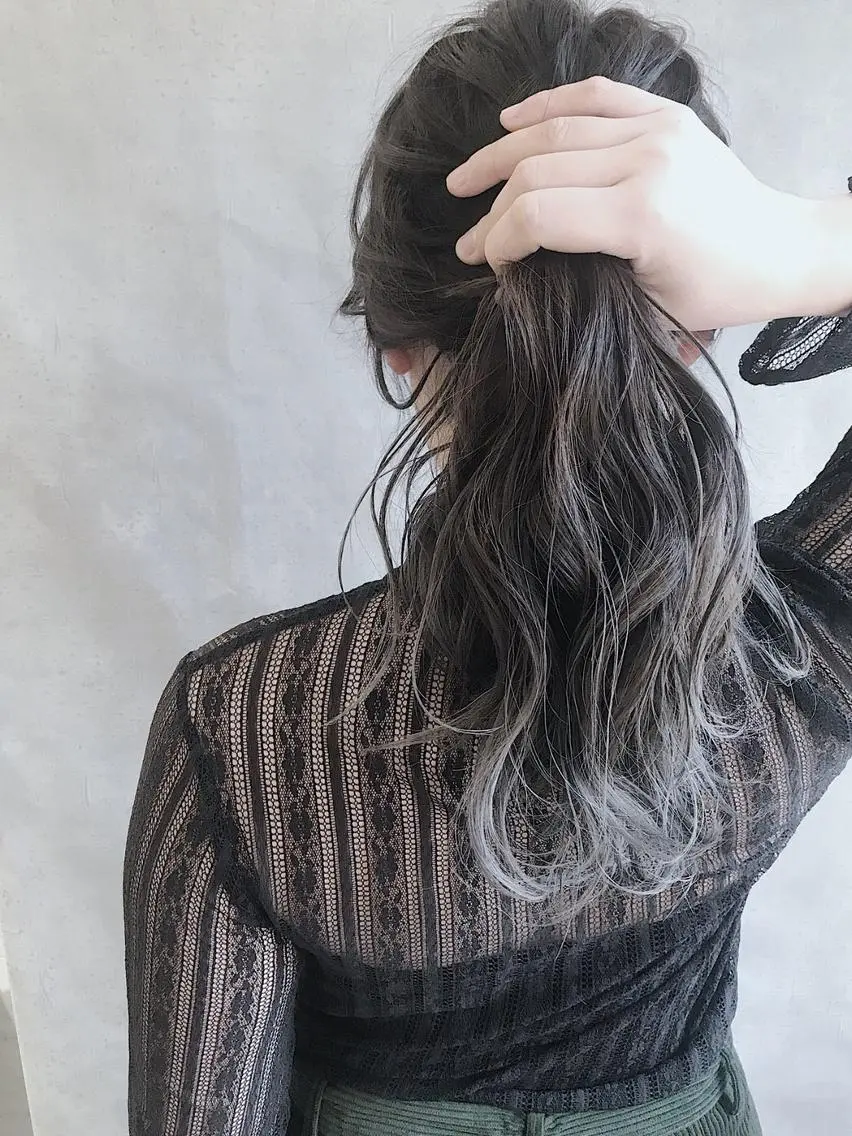 ミディアム カラー MOU namba ムウナンバのヘアスタイル