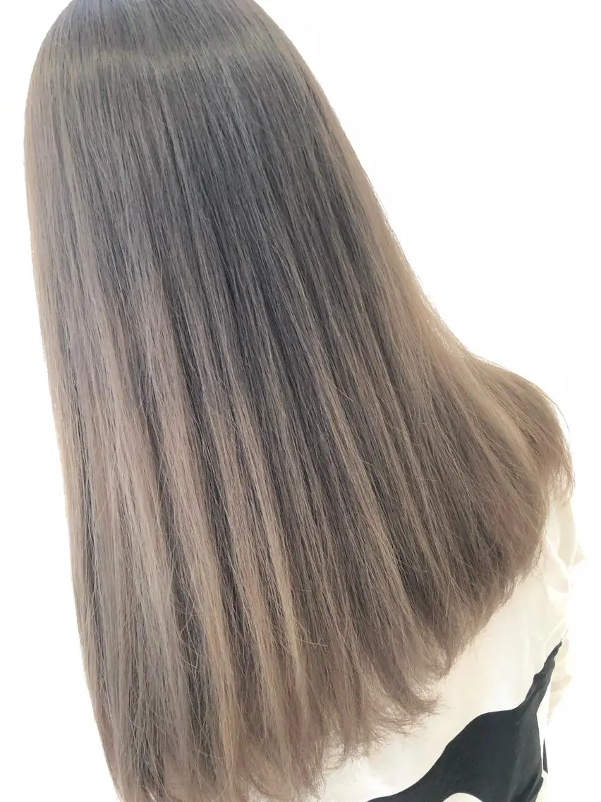 カラー 手塚 亮汰のヘアスタイル