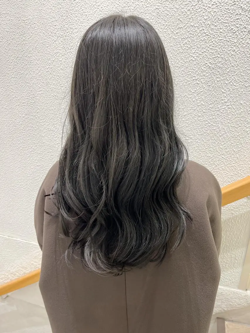 ロング カラー ヘアカラー ハイトーンカラー☁️ 西條 楓花のヘアスタイル