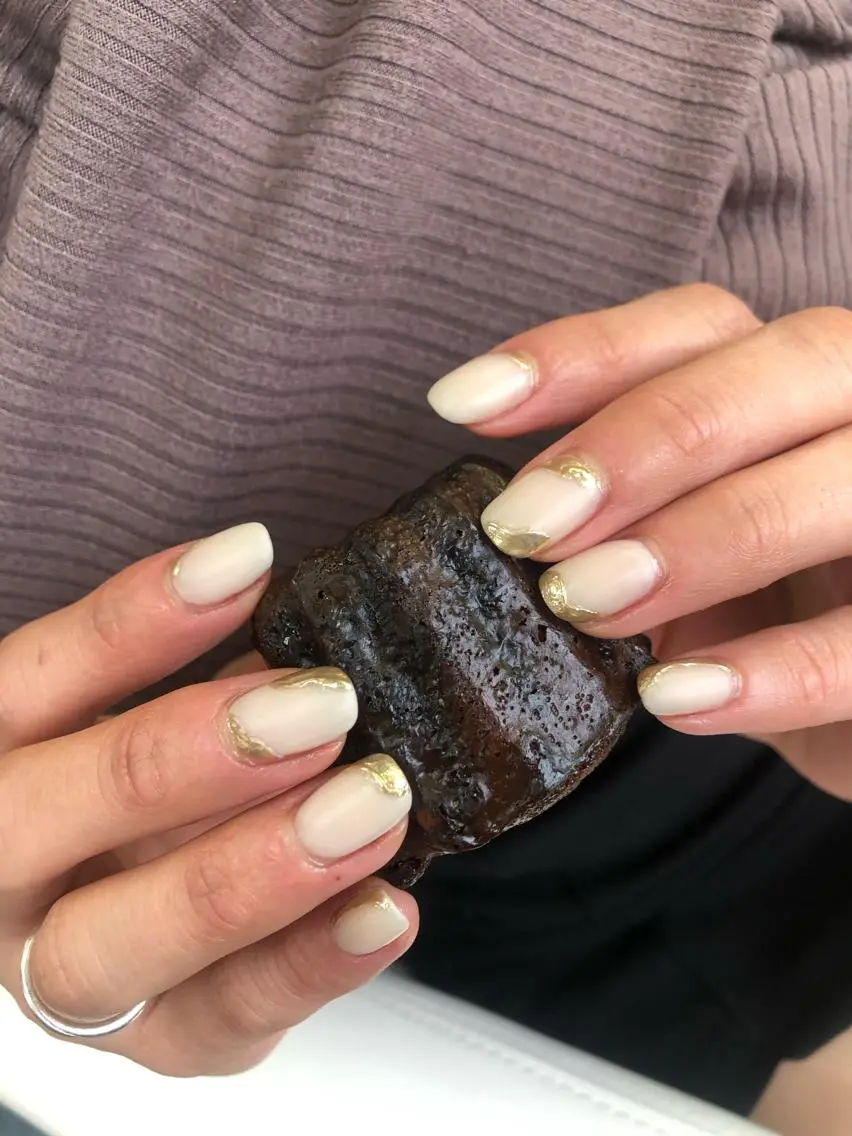 ネイル ゴールド マットネイル ミラーネイル Nakano Kanaのネイルデザイン