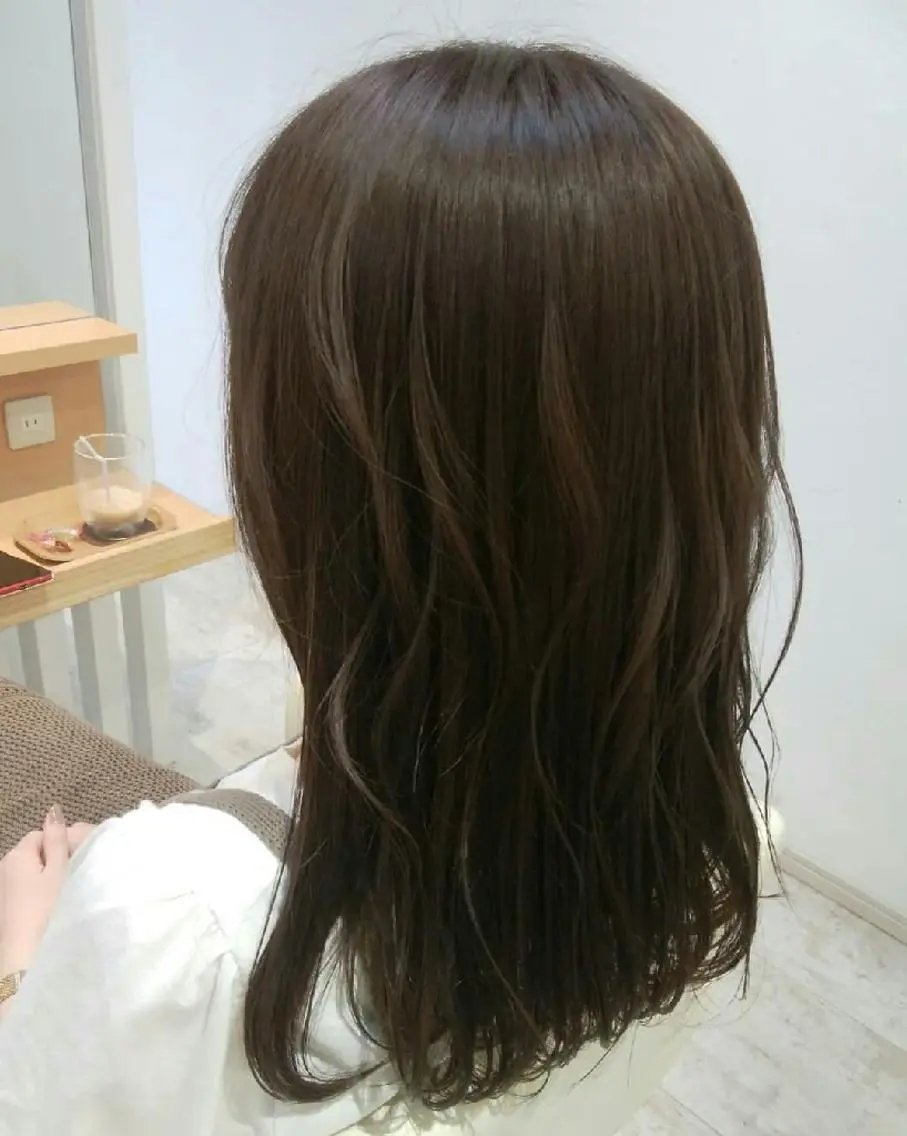 セミロング カラー アッシュ ベージュカラー 酸性ストレート/ブリ ーチなしWカラー河本のヘアスタイル