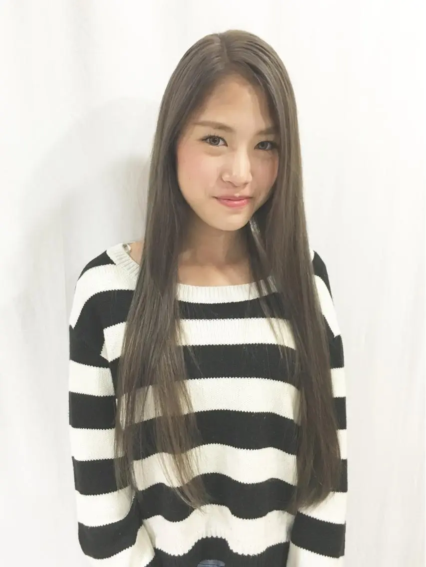 ロング カラー アッシュ ハイトーン特化🤍 浦住のヘアスタイル