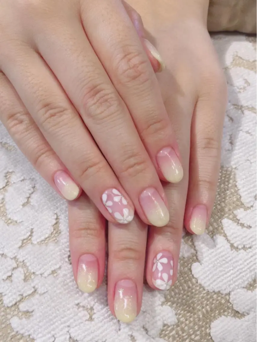 ネイル ビジューバイアクイユ ネイルズ 東中野店のネイルデザイン