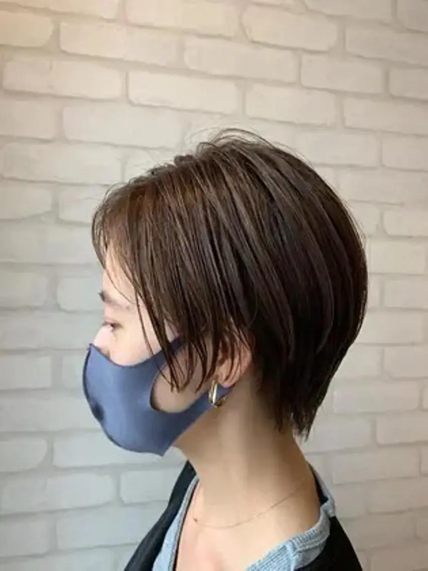 ミディアム newi 赤羽のヘアスタイル