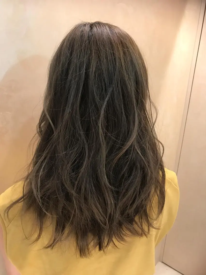 ロング 乾かすだけで艶髪酸性 ストレート髙橋悠耶のヘアスタイル