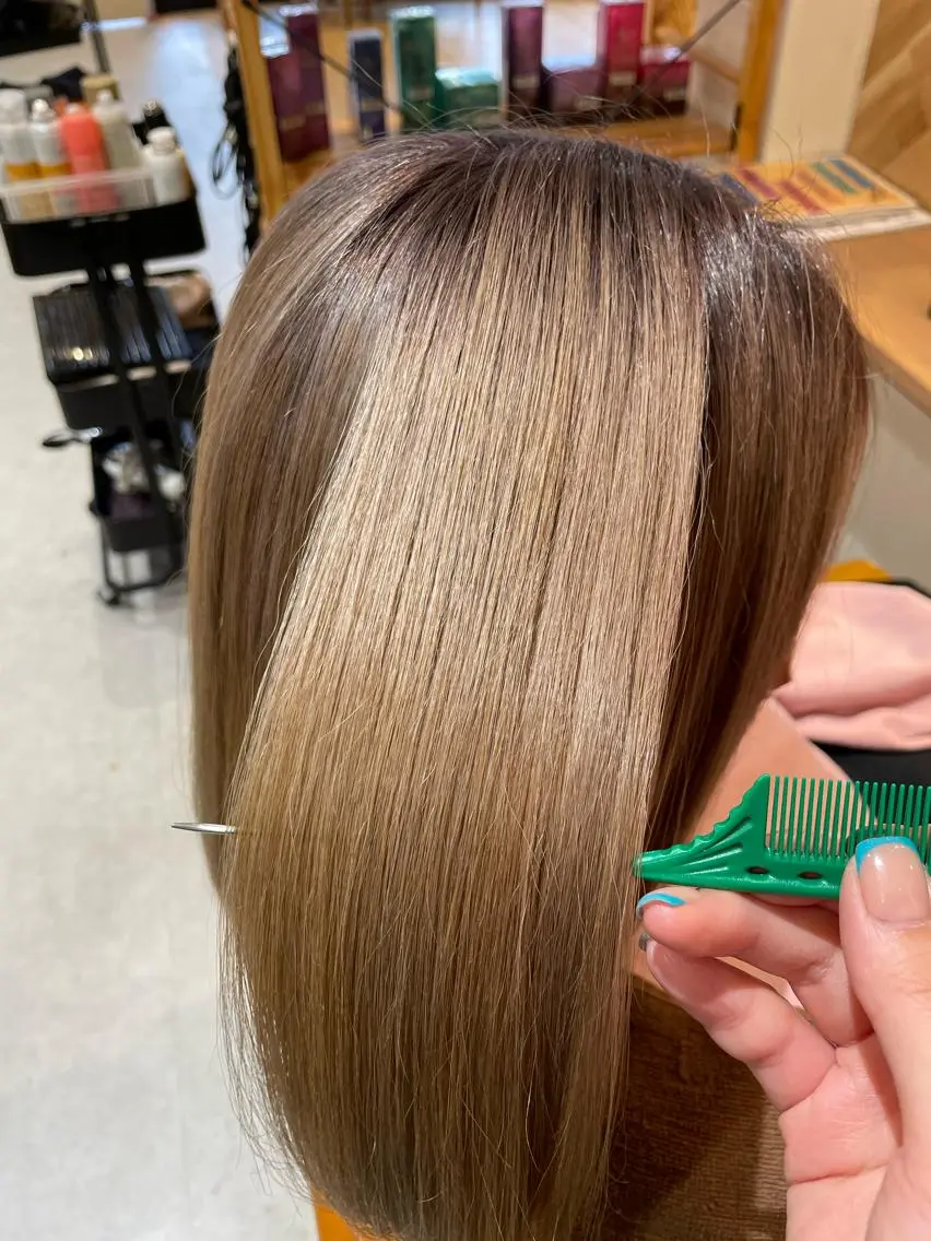 ミディアム ヘアカラー 中田 サヤカのヘアスタイル